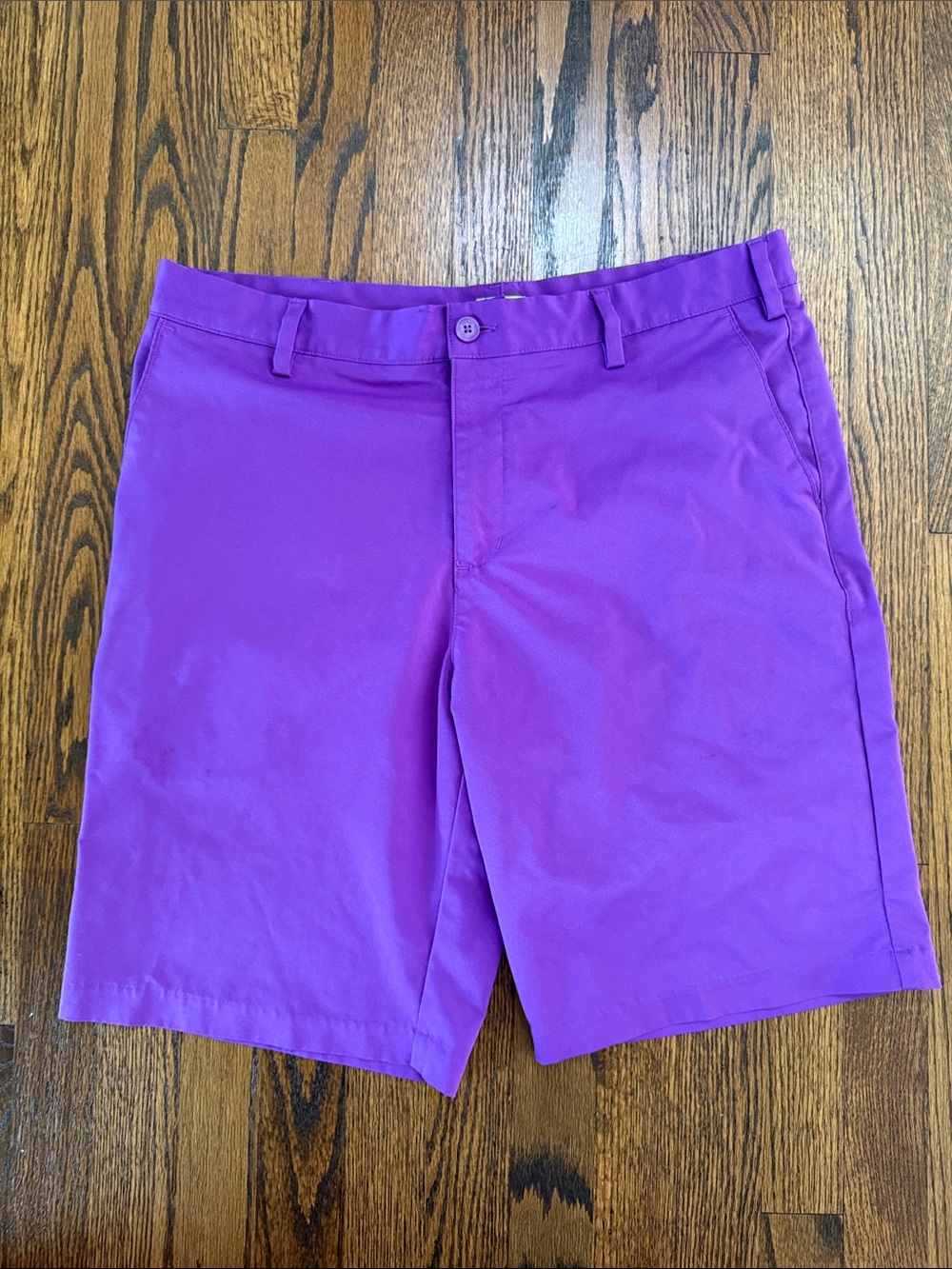 E adidas Men's 34 Purple Flat-Front Golf Shorts